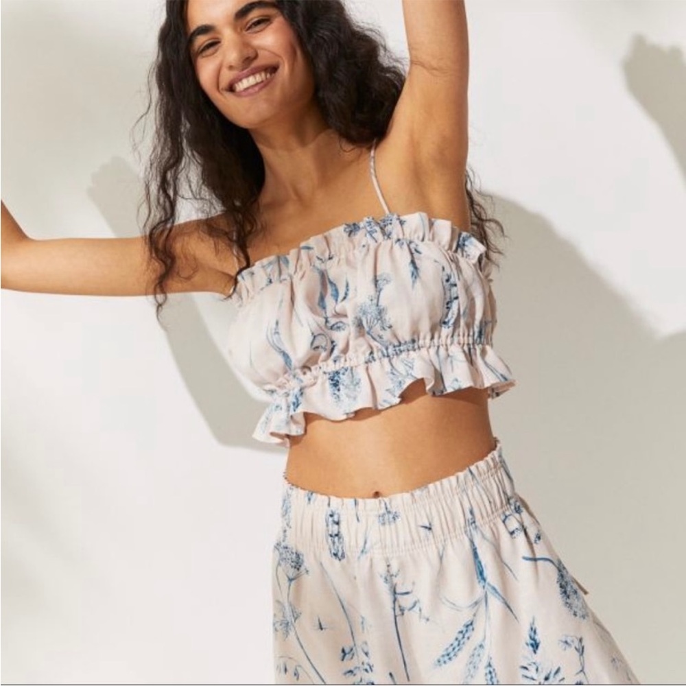 H&M Ruffle Strappy Top